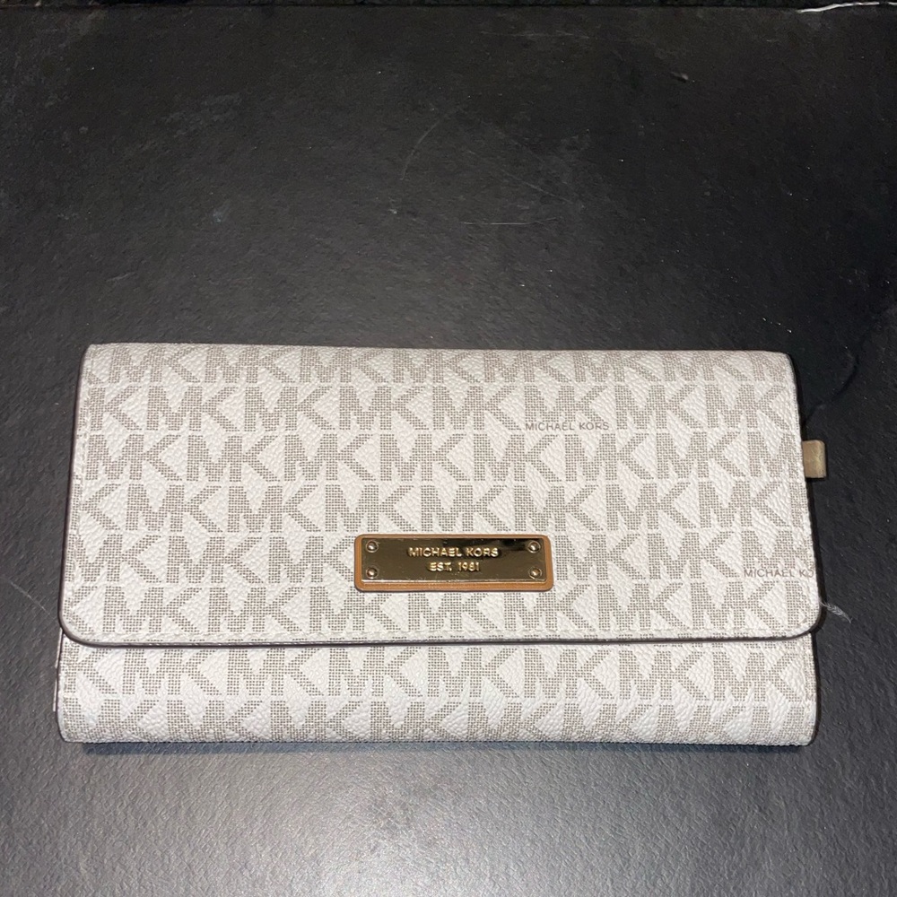 michael kors wallet